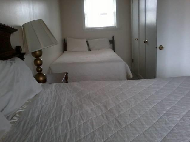Golden Gate Lodging Plattsburgh Bagian luar foto